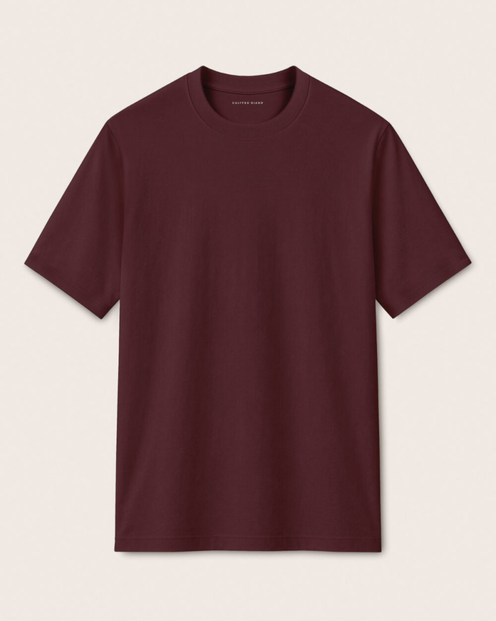 SENSE T-Shirt von CALYPSO GIANO in Burgundy als Produktfreisteller auf hellem Hintergrund.